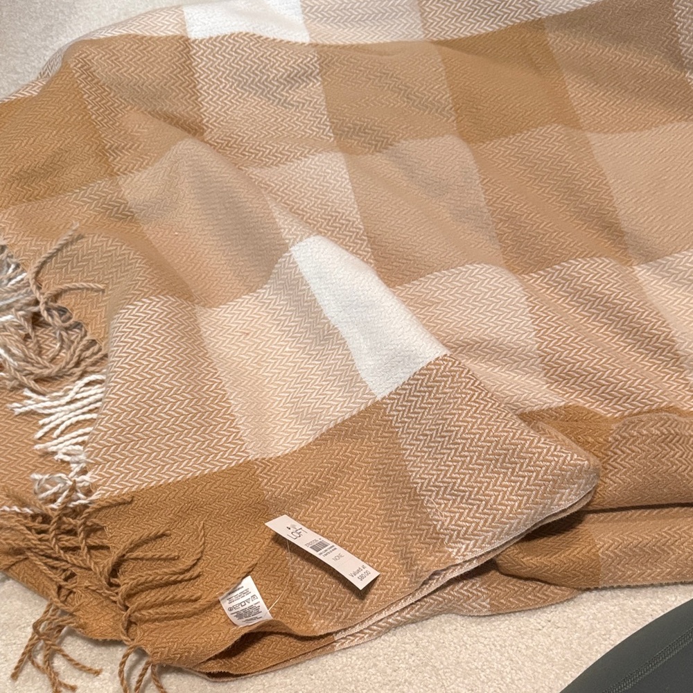 Loft Tan and Cream Checkered Throw Blanket